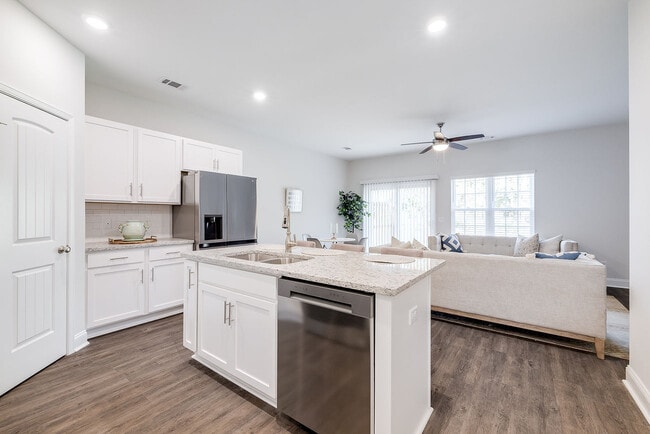24 Belleau Woods Cir in Hinesville, GA - Building Photo - Building Photo
