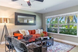 505 SE 25th Ave in Pompano Beach, FL - Foto de edificio - Building Photo