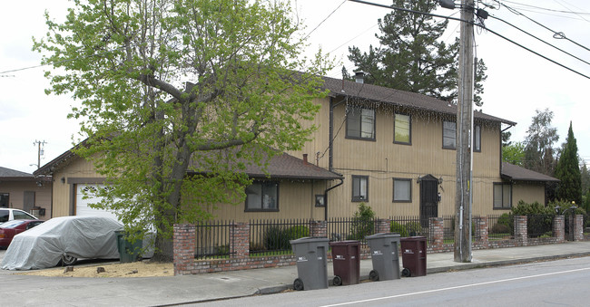 4311 Heyer Ave in Castro Valley, CA - Building Photo - Building Photo