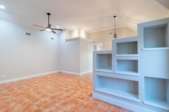 7105 N 5th St in McAllen, TX - Building Photo - Building Photo