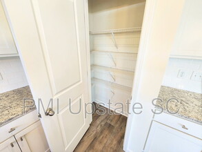 6043 Willutuck Dr in Boiling Springs, SC - Building Photo - Building Photo