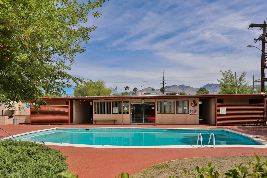 Crossroads Park - 55+ Mobile Home & RV Park in Tucson, AZ - Building Photo