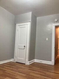 1535 Homestead St photo'