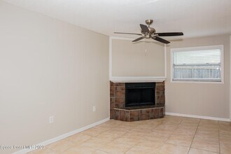 700 Fairhaven St NE in Palm Bay, FL - Building Photo - Building Photo