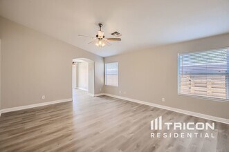 1663 S 229th Ave in Buckeye, AZ - Building Photo - Building Photo