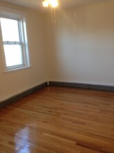 242 S Huntington Ave, Unit 1 in Boston, MA - Building Photo - Building Photo