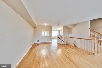 19922 Crystal Rock Dr in Germantown, MD - Building Photo - Building Photo