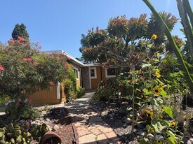 2155 Montclair St in San Diego, CA - Building Photo