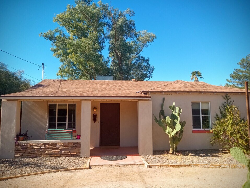 1819 N Rosemary Dr in Tucson, AZ - Building Photo