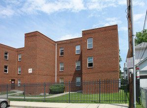 43-53 W 8th Ave in Columbus, OH - Building Photo - Building Photo