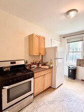 237 Freeman St in Brookline, MA - Building Photo - Building Photo