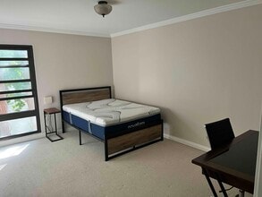 7740 Redlands St, Unit M2069 in Playa Del Rey, CA - Building Photo - Building Photo