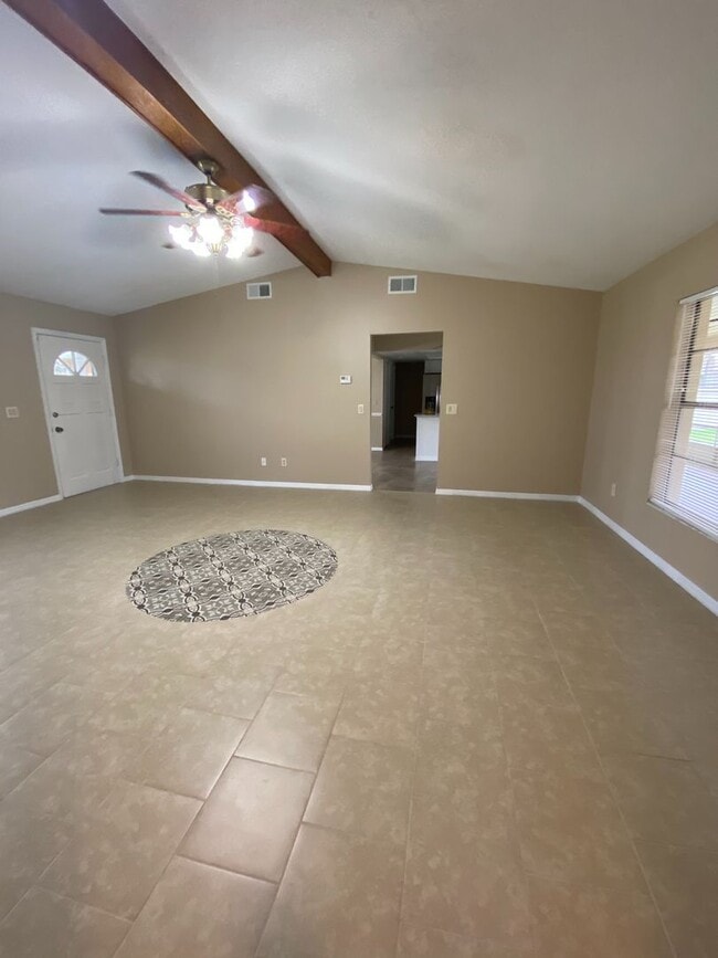 1078 E Gaucho Cir in Deltona, FL - Building Photo - Building Photo