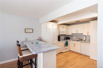 2355 NE Ocean Blvd, Unit 1-20B in Stuart, FL - Building Photo - Building Photo