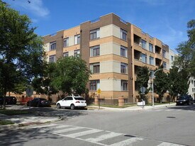 6456 S Woodlawn Ave in Chicago, IL - Building Photo