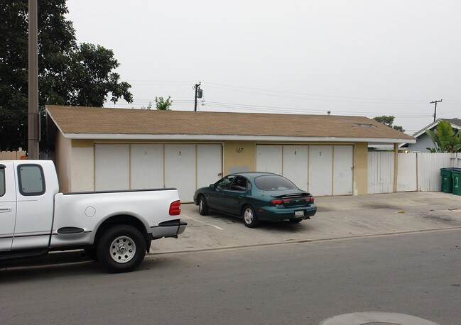 167 S Wayfield St in Orange, CA - Foto de edificio - Building Photo