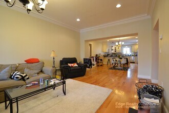 84 Corey Rd in Boston, MA - Foto de edificio - Building Photo