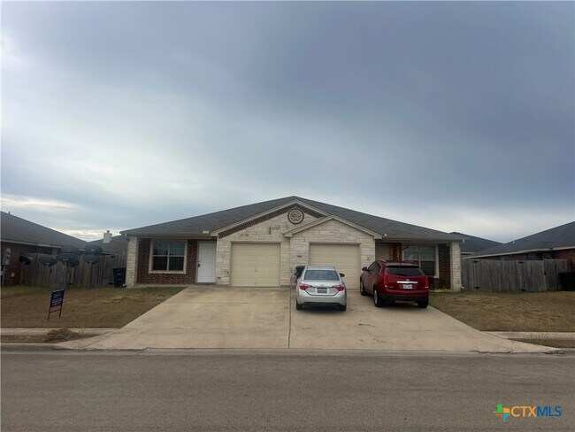 1206 Loyal Ln in Killeen, TX - Building Photo - Building Photo