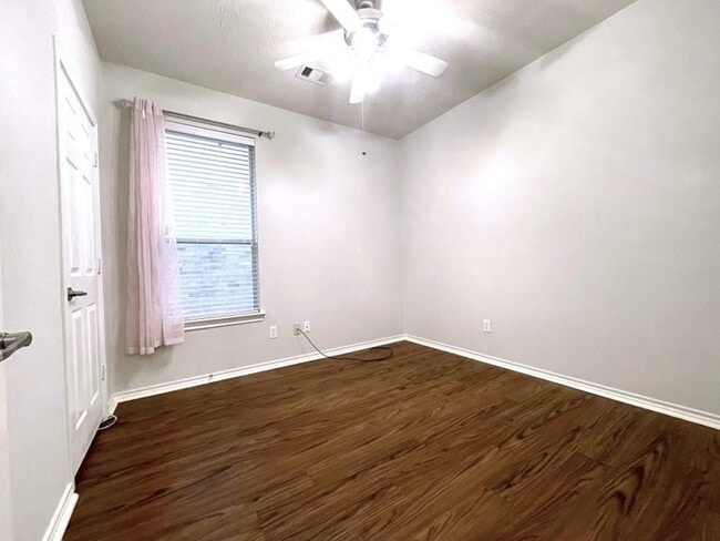 6715 Pheasant Oak Dr