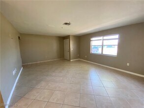 1003 SE 26th St in Cape Coral, FL - Building Photo - Building Photo
