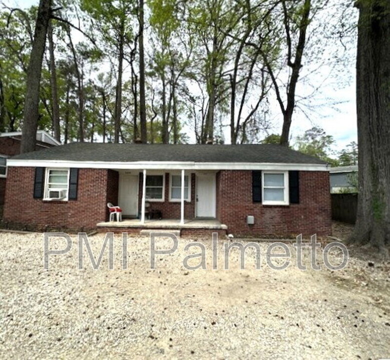 1319 Hendrix St in Columbia, SC - Foto de edificio