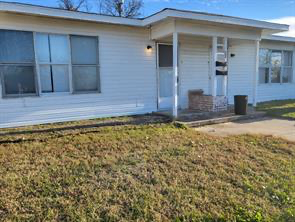 65 Mundt Dr-Unit -B in Denison, TX - Building Photo