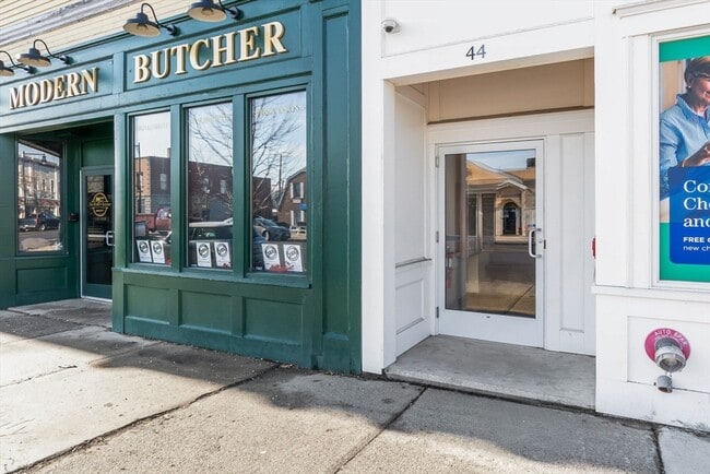 44 Maple St in Danvers, MA - Building Photo - Building Photo