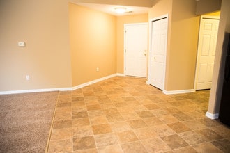 Portage View West in Cuyahoga Falls, OH - Building Photo - Building Photo