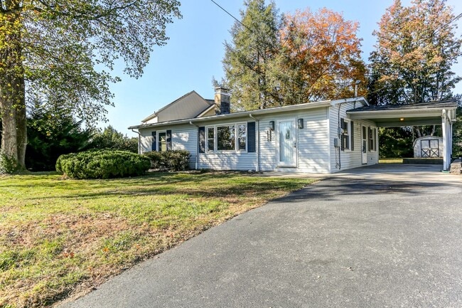 184 Woods Dr in Mechanicsburg, PA - Building Photo - Building Photo