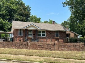 454 E Norwood Ave in Memphis, TN - Building Photo