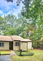 352 Lake Catherine Ct