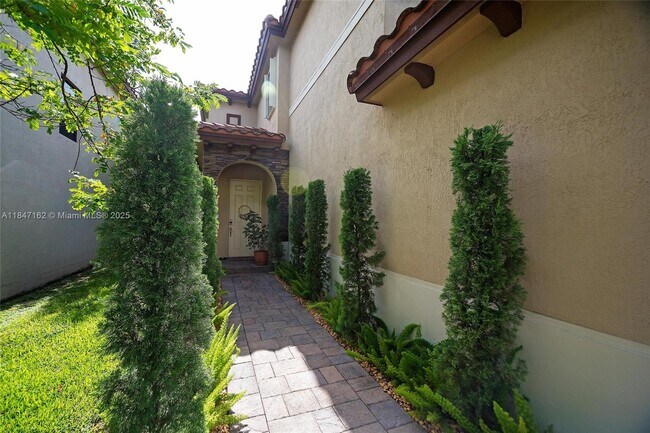 532 SE 34th Terrace in Homestead, FL - Building Photo - Building Photo