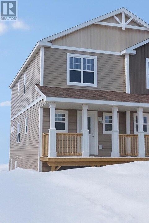980 Tamarack Dr in Labrador City, NL - Building Photo