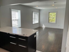787 Berkeley Ave NW in Atlanta, GA - Building Photo - Building Photo