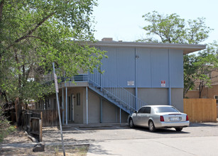 212 Vassar Dr SE in Albuquerque, NM - Building Photo - Building Photo