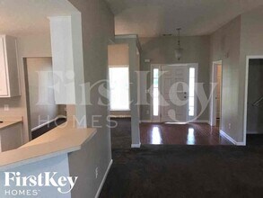 8000 Burly Wood Way in Mcdonough, GA - Foto de edificio - Building Photo