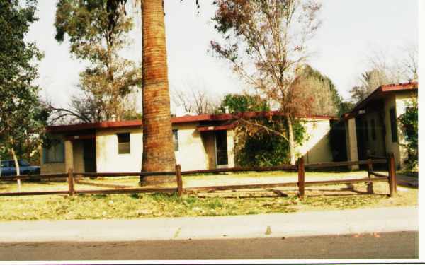 522-524 528 530 W. Howe St in Tempe, AZ - Foto de edificio