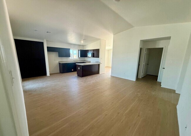 7833 E 46th Pl in Yuma, AZ - Building Photo - Building Photo