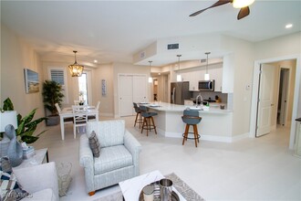 262 Indies Dr E in Naples, FL - Building Photo - Building Photo