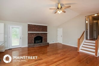 122 Trickum Hills Dr in Woodstock, GA - Foto de edificio - Building Photo