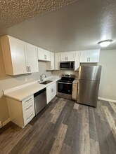 4911 S Orchard St in University Place, WA - Foto de edificio - Building Photo