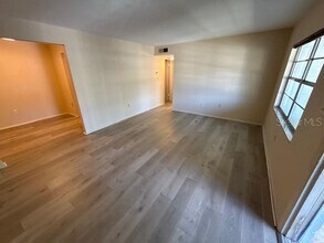 700 E Airport Blvd in Sanford, FL - Building Photo - Building Photo