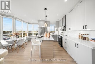 33 Weldrick Rd E in Richmond Hill, ON - Building Photo - Building Photo