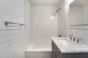 194 Hancock Ave in Jersey City, NJ - Building Photo - Building Photo