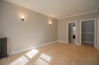 1414 W Pratt Blvd in Chicago, IL - Building Photo - Building Photo