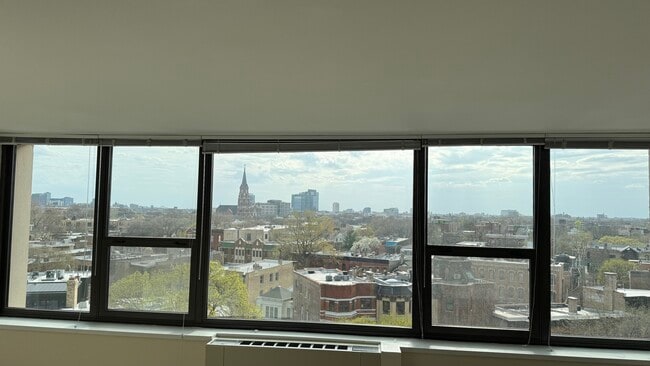 1850 N Clark St in Chicago, IL - Building Photo - Building Photo