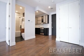 Luxury 2 BR in Bushwick with Balcony & Roof Deck!, Unit 3F in Brooklyn, NY - Foto de edificio - Building Photo