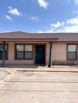 420 E 9th St in Portales, NM - Building Photo