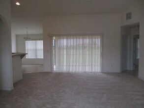 1426 NW 12th St, Unit 2 in Cape Coral, FL - Building Photo - Building Photo