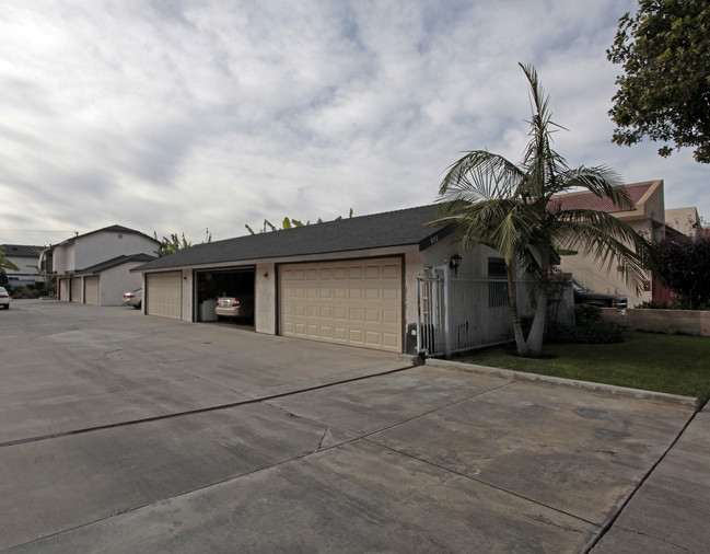 8152 Larson Ave in Garden Grove, CA - Building Photo - Building Photo